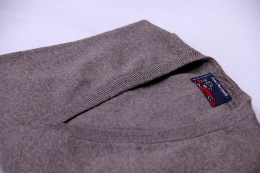 V neck merino wool sweater camel